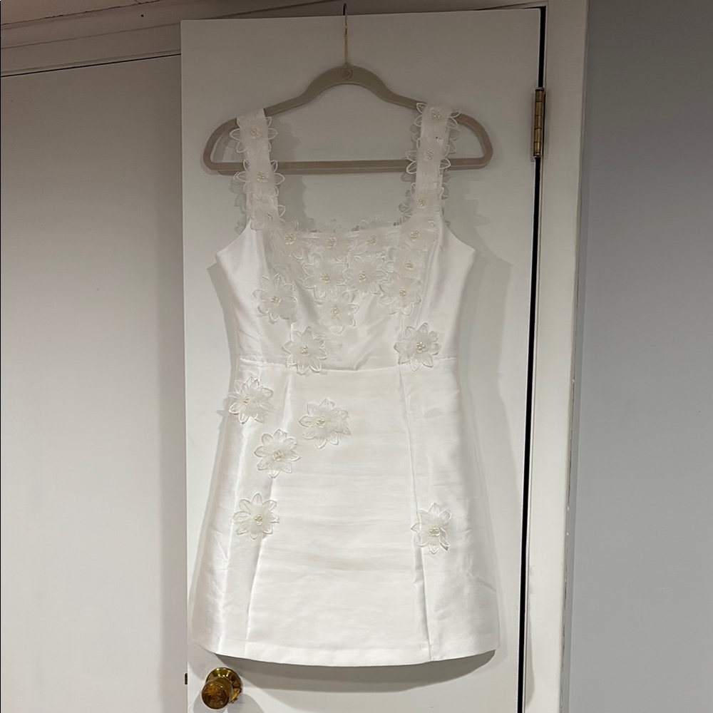 ELLIATT Elder Dress - Elegant White Floral Dress